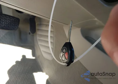 2010 Toyota Camry Xle z USA, uszkodzony, nr VIN 4T1BF3EK7AU535609